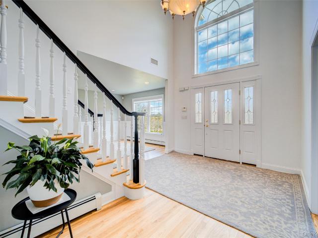 House for sale in Bloomingburg, New York