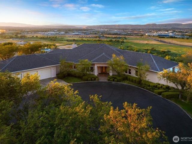 House for sale in Washington