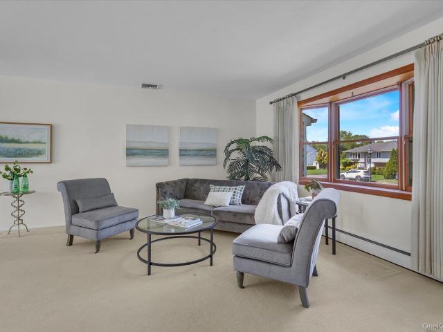 House for sale in East Northport, Town of Huntington