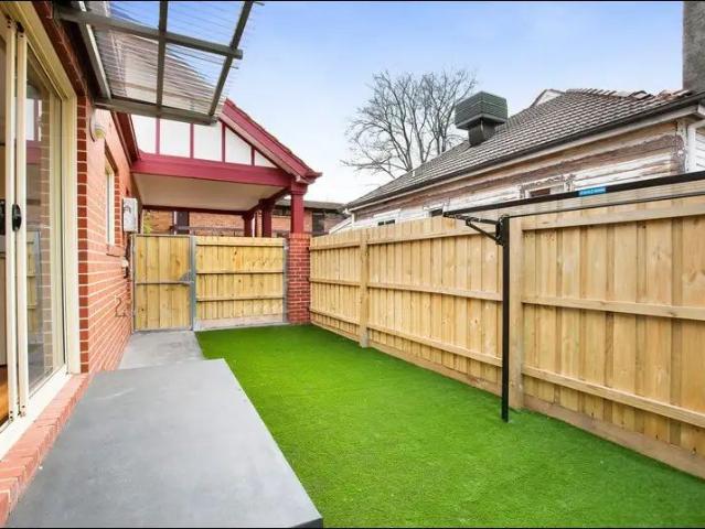 Apartment for rent in Footscray