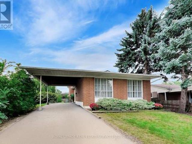 House for sale in Etobicoke North, Toronto