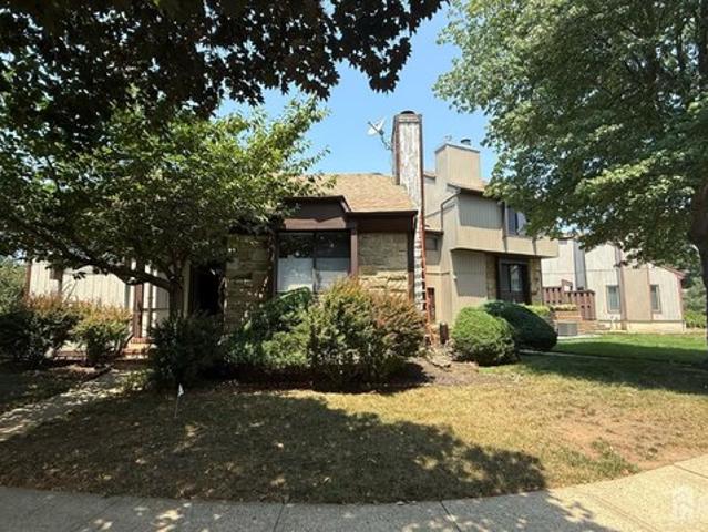 Townhouse for sale in Cliffwood, New Jersey