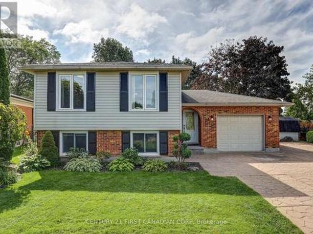 House for sale in St. Thomas, Ontario