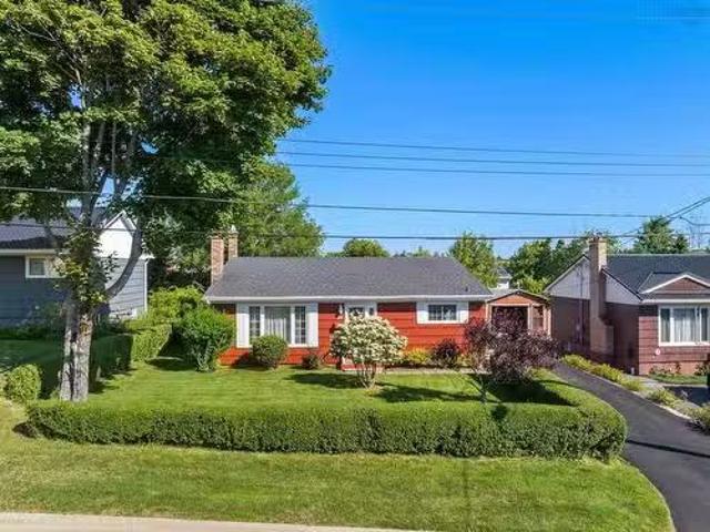 House for sale in Colby Village, Cole Harbour