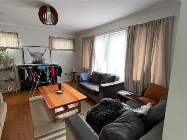 Apartment for rent in Glen Eden, Waitākere Ranges