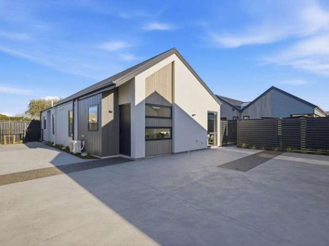 Townhouse for rent in Canterbury