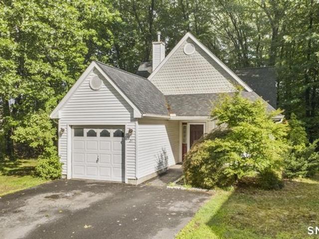 Condo for sale in South Windsor, Connecticut