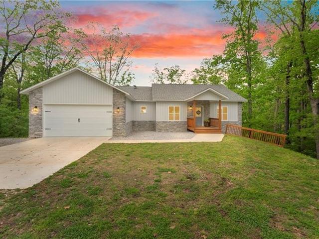House for sale in Barry, Missouri