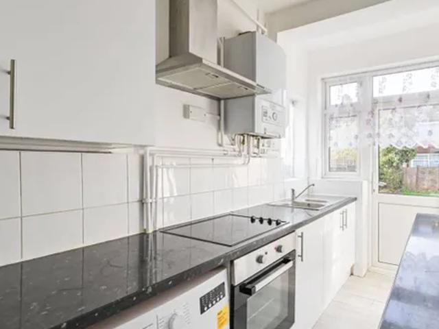 House for rent in Scotch Estate, Greater London