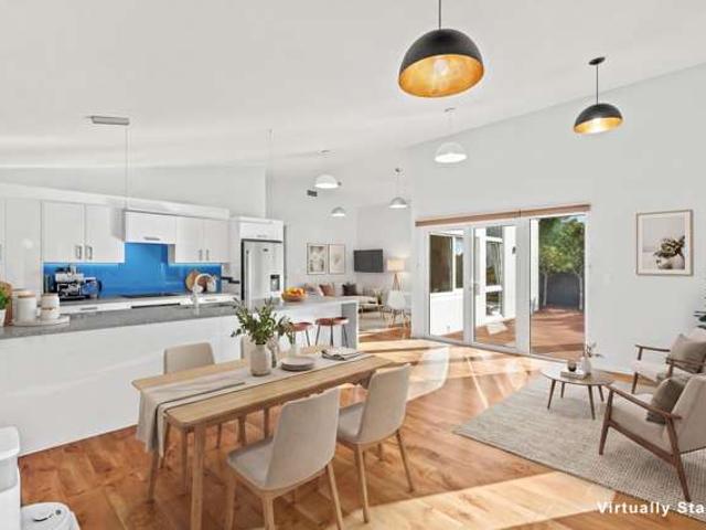 House for sale in Chaslands, Canterbury