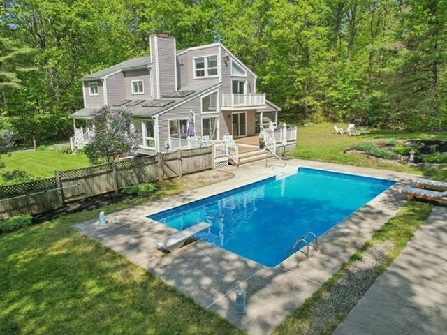 House for sale in Upton, Massachusetts