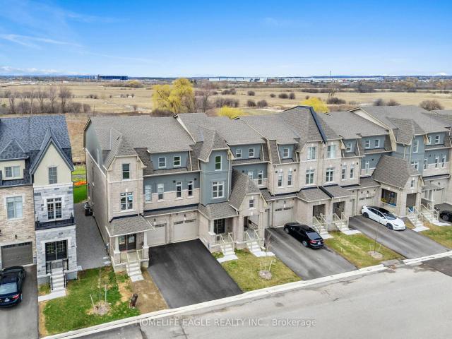 Townhouse for sale in Woburn, Ontario