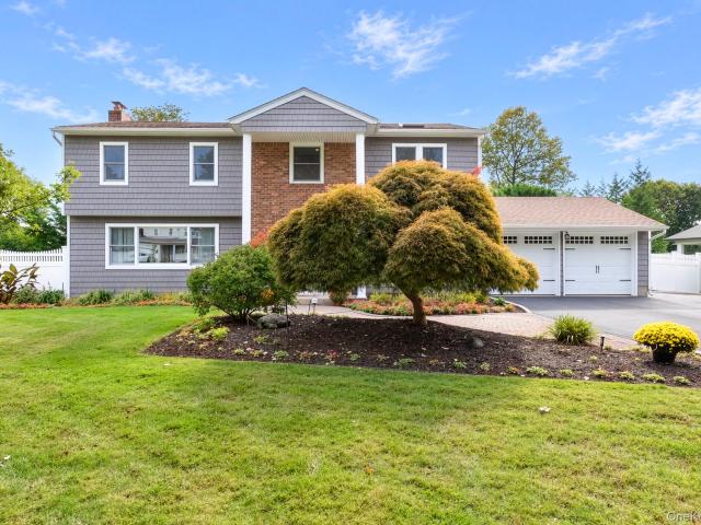 House for sale in San Remo, Town of Smithtown