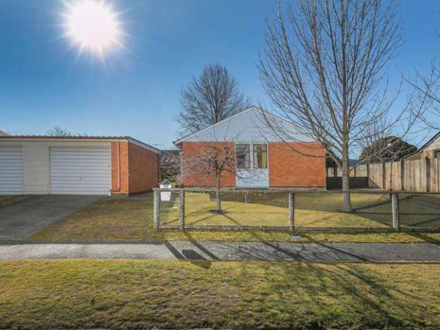 House for sale in Otakou