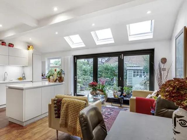 House for rent in North Sheen, Greater London
