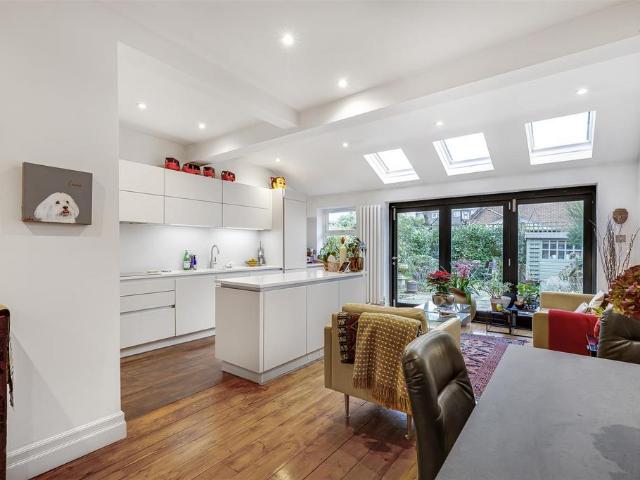 House for rent in London Borough of Richmond upon Thames, Greater London