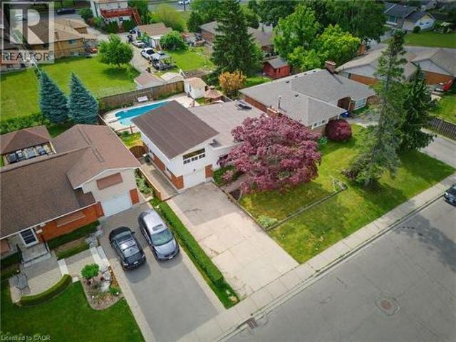 House for sale in Ancaster, Ontario