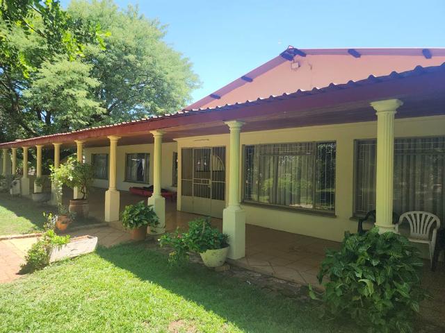 Farm for sale in Hartbeespoort Dam Nature Reserve, North West