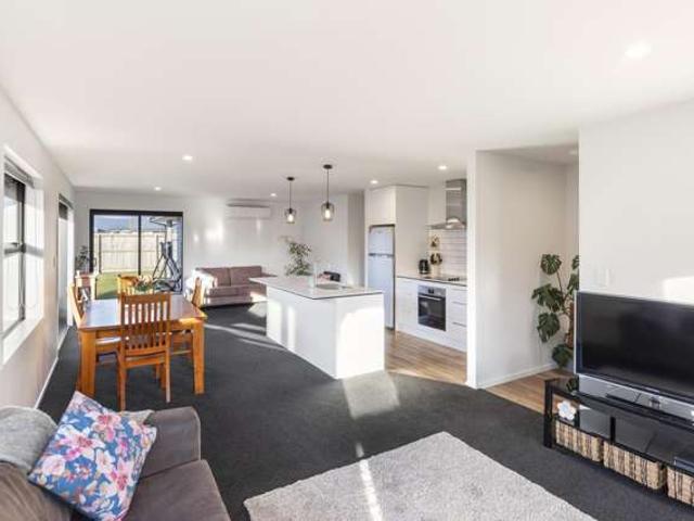 House for sale in Lincoln, Canterbury