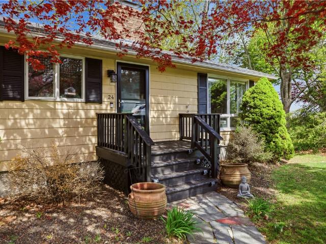 House for sale in Portsmouth, Rhode Island