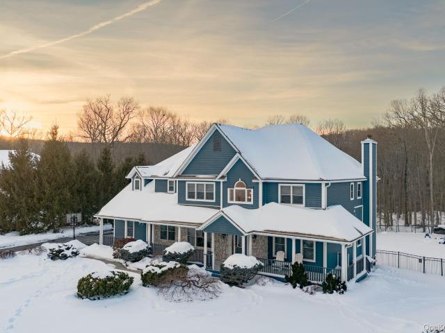 Property for sale in Southfields, New York