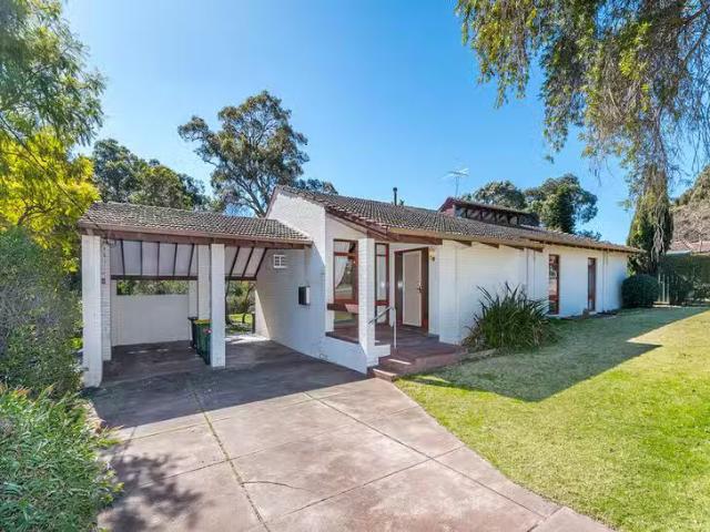 House for rent in Lesmurdie, Western Australia