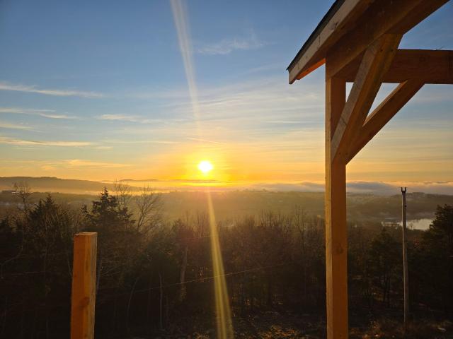House for sale in Stone, Missouri