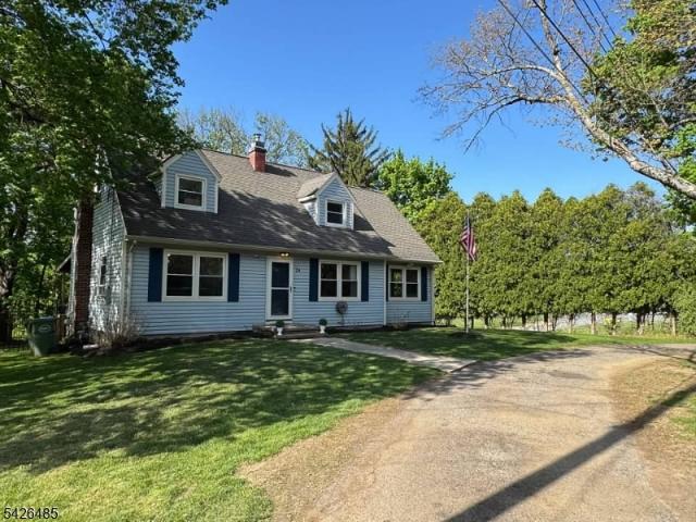 House for sale in Bloomsbury, New Jersey