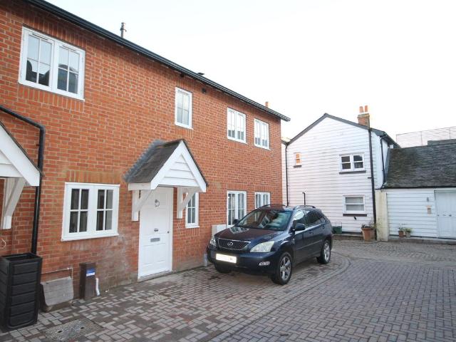 House for rent in Stoneleigh, Ewell