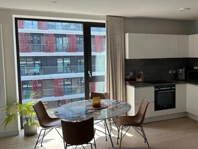 Apartment for rent in Silvertown, Greater London