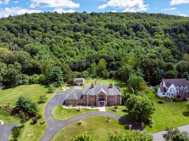 House for sale in Simsbury, Connecticut