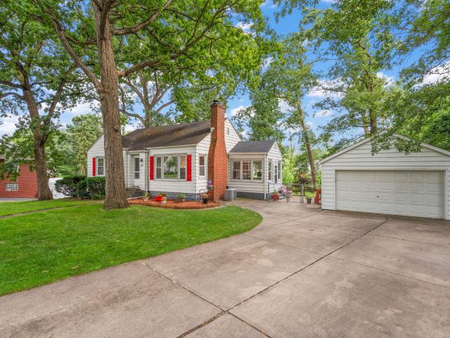 House for sale in Merrillville, Indiana