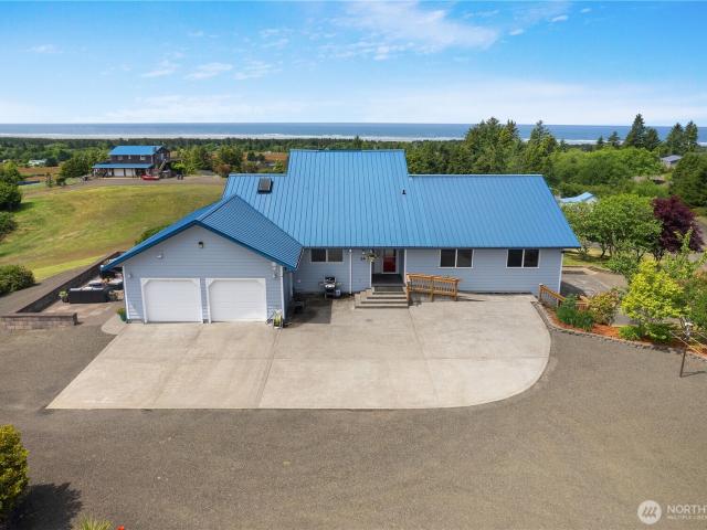 House for sale in Grayland