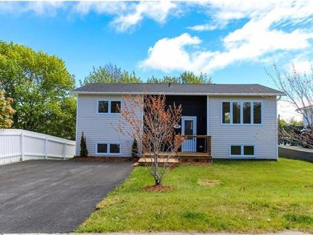 House for sale in Mount Pearl, Newfoundland And Labrador