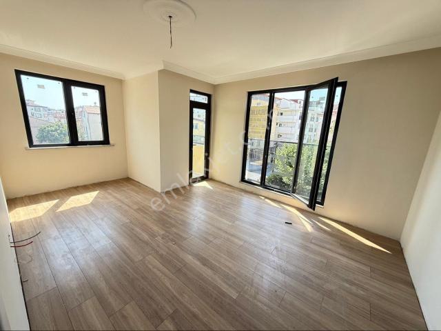 Atatürk Mahallesi, Çayırova içerisinde kiralık mülk
