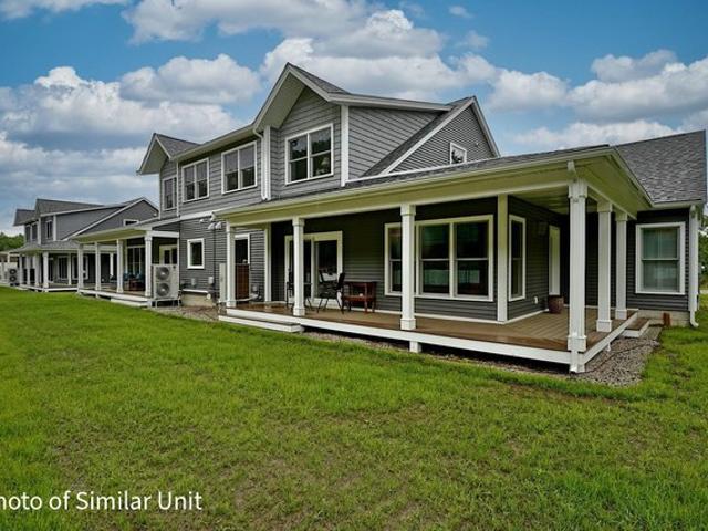 Townhouse for sale in New Hampshire