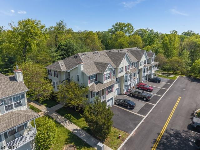 Townhouse for sale in Ringoes, New Jersey