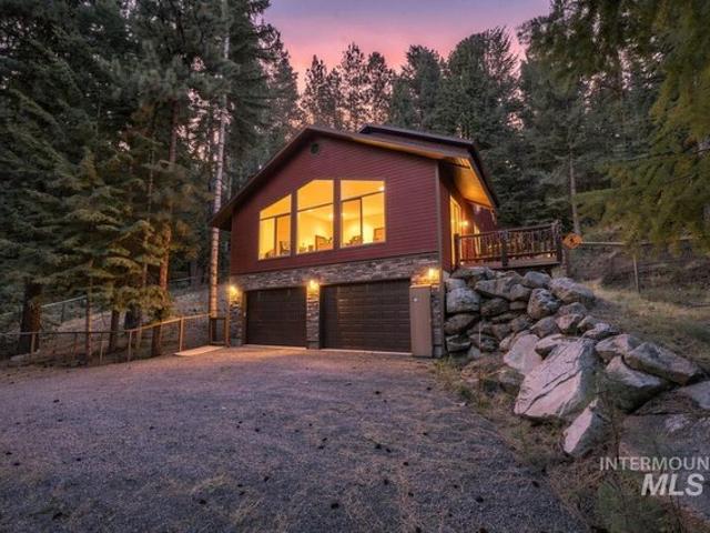 House for sale in Cascade, Idaho