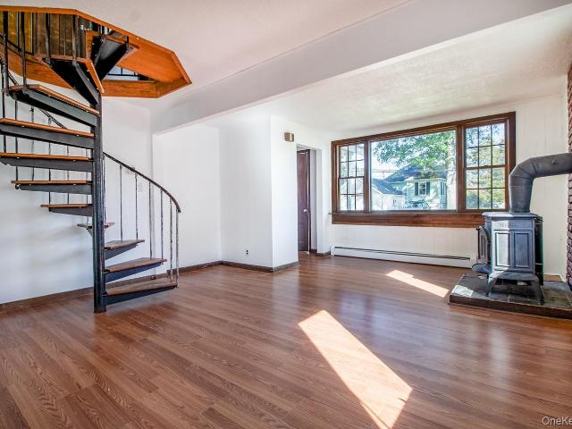 House for sale in Montrose, Town of Cortlandt