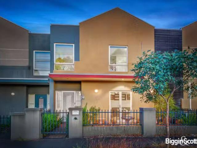 Condo for rent in Camerons Creek, Victoria