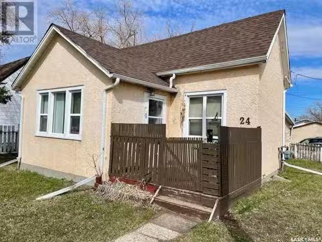 House for sale in Moose Jaw, Saskatchewan