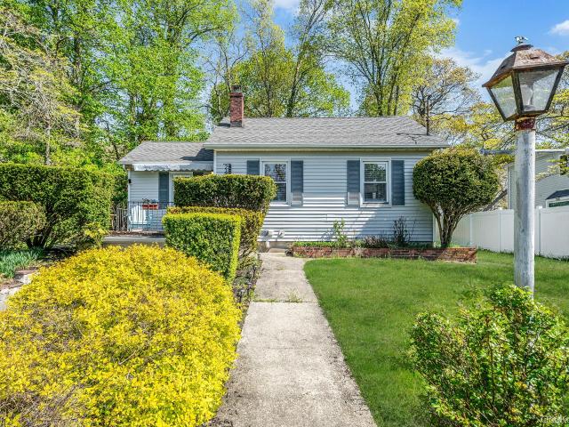 House for sale in Wading River, New York
