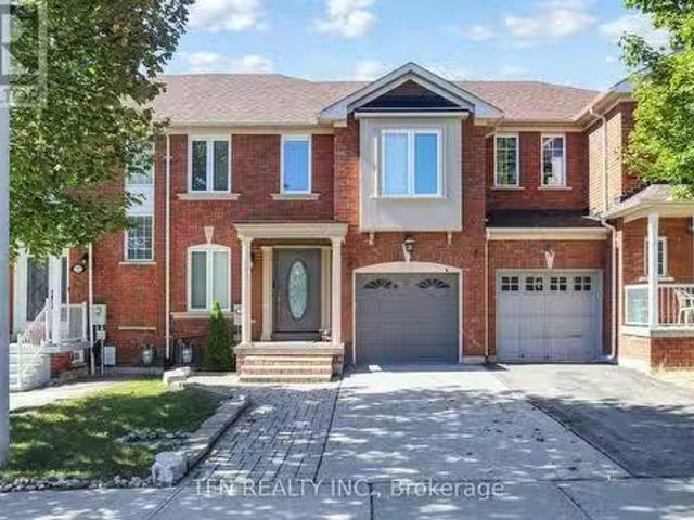 Condo for sale in York, Ontario