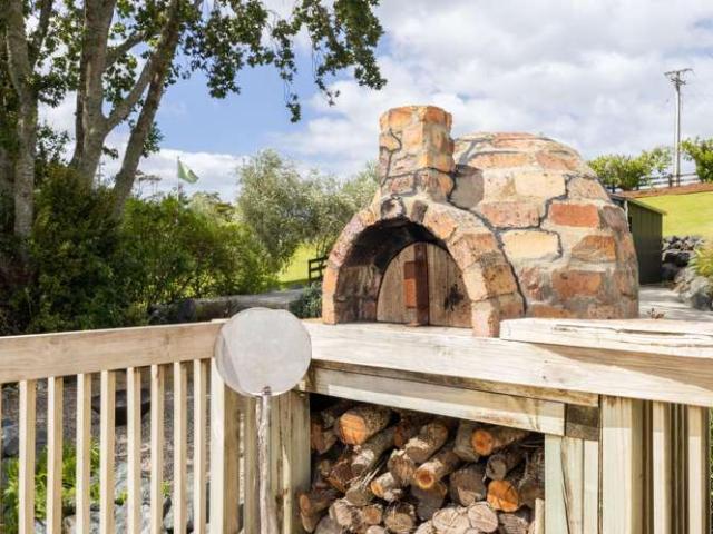 Property for sale in Sandspit