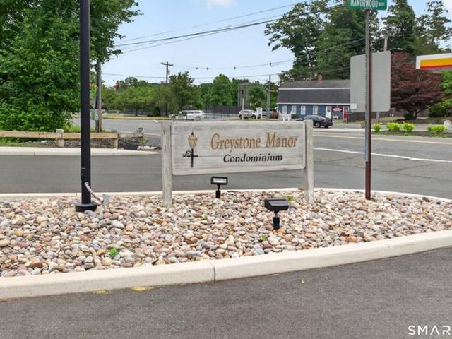 Condo for sale in Branford, Connecticut