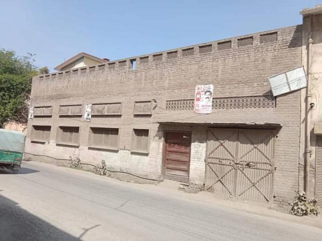 Land for sale in Peshawar, North West Frontier Province
