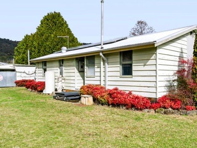 House for sale in Mount Beauty, Victoria