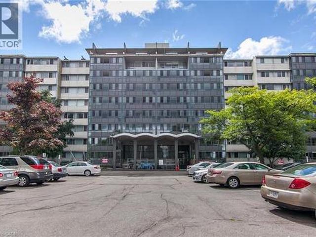 Condo for sale in Kitchener, Ontario