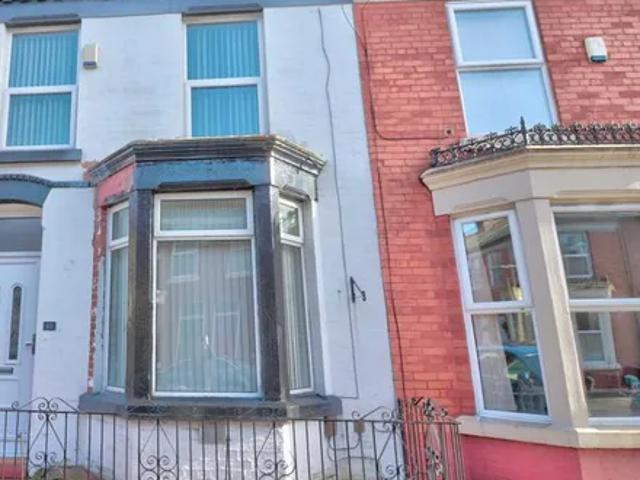 House for rent in Calderstones