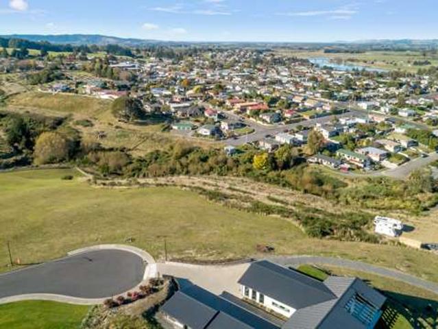 House for sale in Otakou